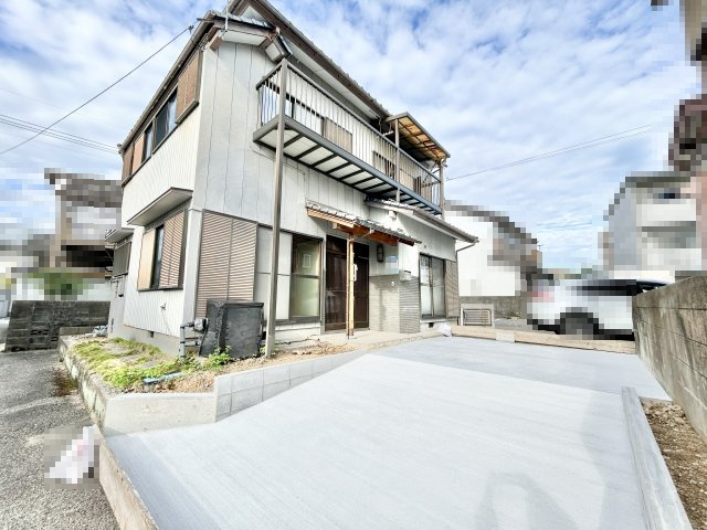 高知市鴨部２丁目　中古戸建の駐車場