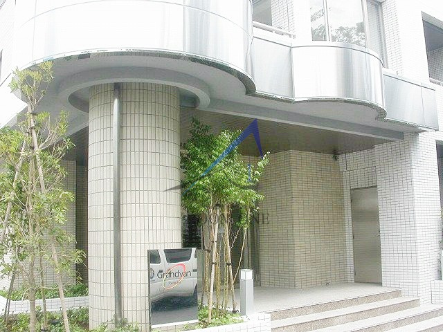 グランヴァン両国のエントランス|エントランスです。