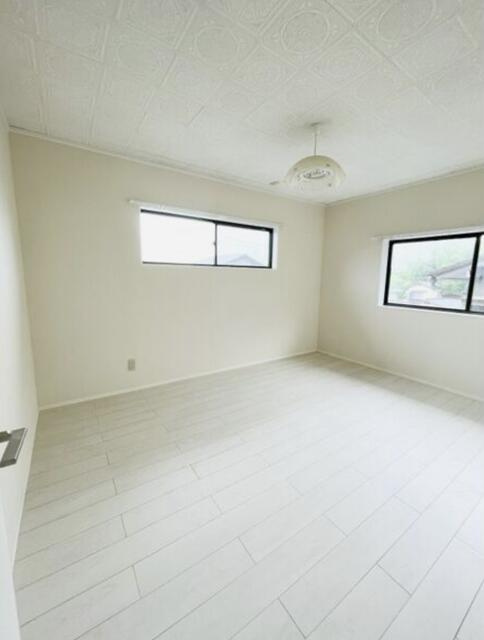 犬山市　2世帯アパートの洋室