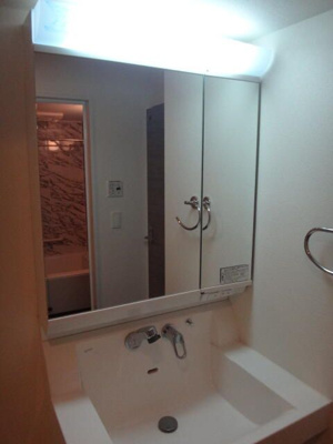 【独立洗面台】 | ガリシアレジデンス広尾