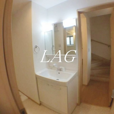 【洗面所】 | Lares Ａ | 洗面台です。