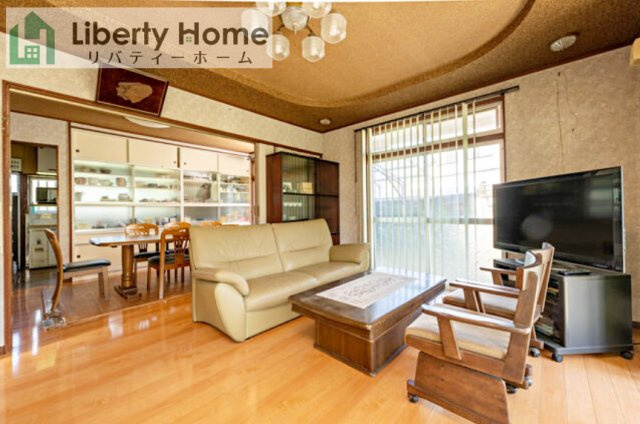 日立市水木町１丁目　中古戸建の居間・リビング