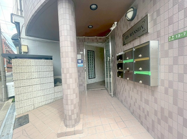 アークマンションのエントランス