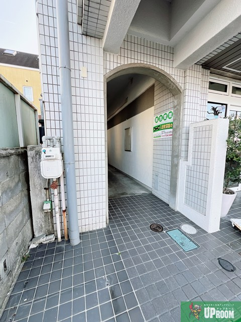 キャッスル片岡のエントランス