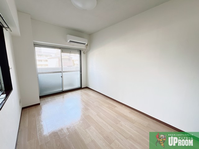 キャッスル片岡の内装