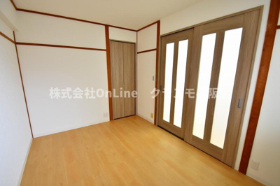 【洋室】 | エスポアール布施