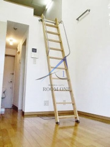 チェリーブラッサムの居間・リビング|洋室のお部屋です。