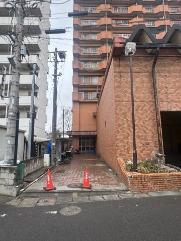 想定年間賃料　66万　想定利回り14.3％　鉄骨鉄筋コンクリート造のその他