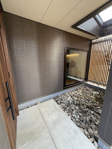 「ハウスメーカー」築浅平屋の玄関