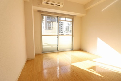 【寝室】 | グランカーサ都島