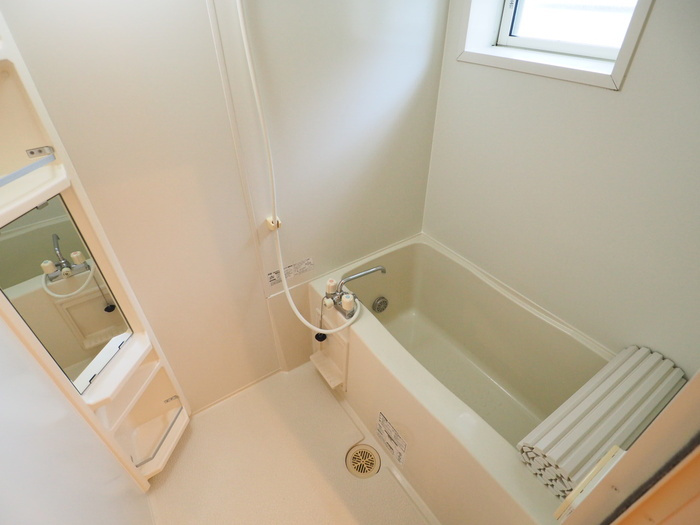 川崎市麻生区黒川のアパートの浴室