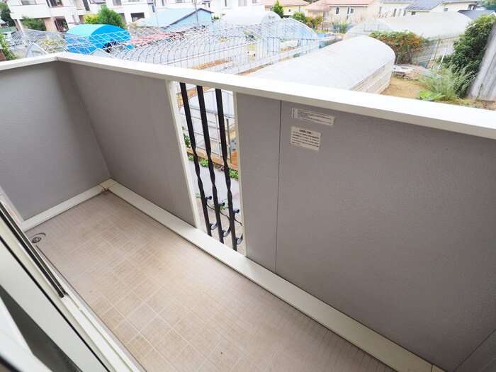 川崎市麻生区黒川のアパートのバルコニー