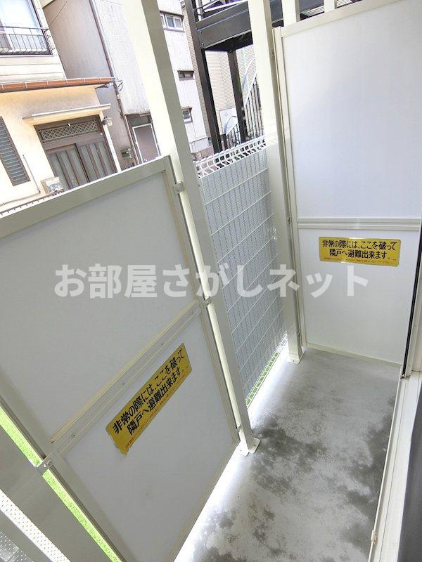 大田区羽田3丁目のマンションのバルコニー