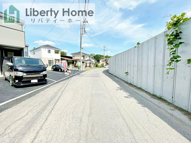 古河市諸川第9　新築戸建　2号棟の前面道路含む現地写真