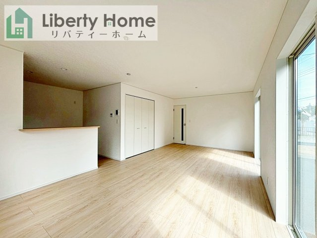 古河市諸川第9　新築戸建　2号棟の居間・リビング