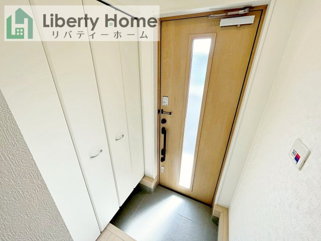 古河市諸川第9　新築戸建　3号棟の玄関