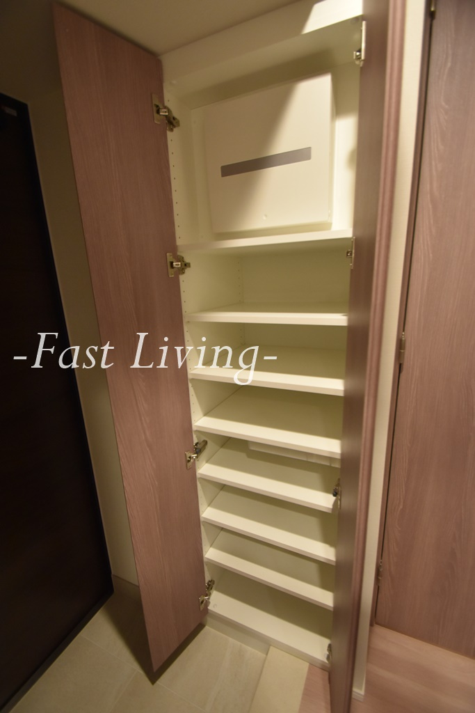 クラッシィハウス大手町の玄関