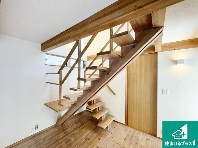 堺市堺区緑ヶ丘北町　中古戸建の内装