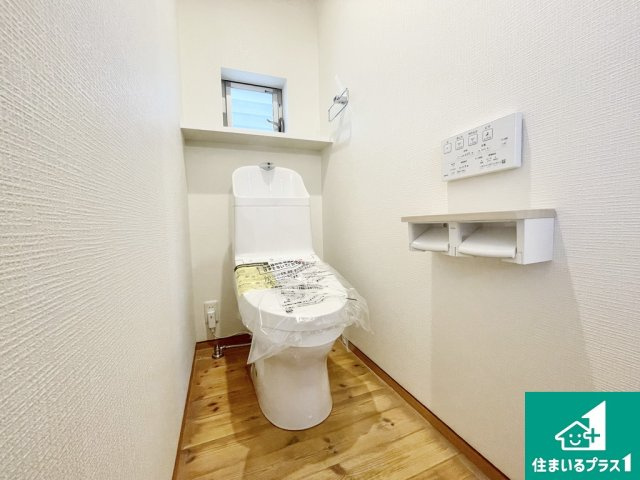 堺市堺区緑ヶ丘北町　中古戸建のトイレ