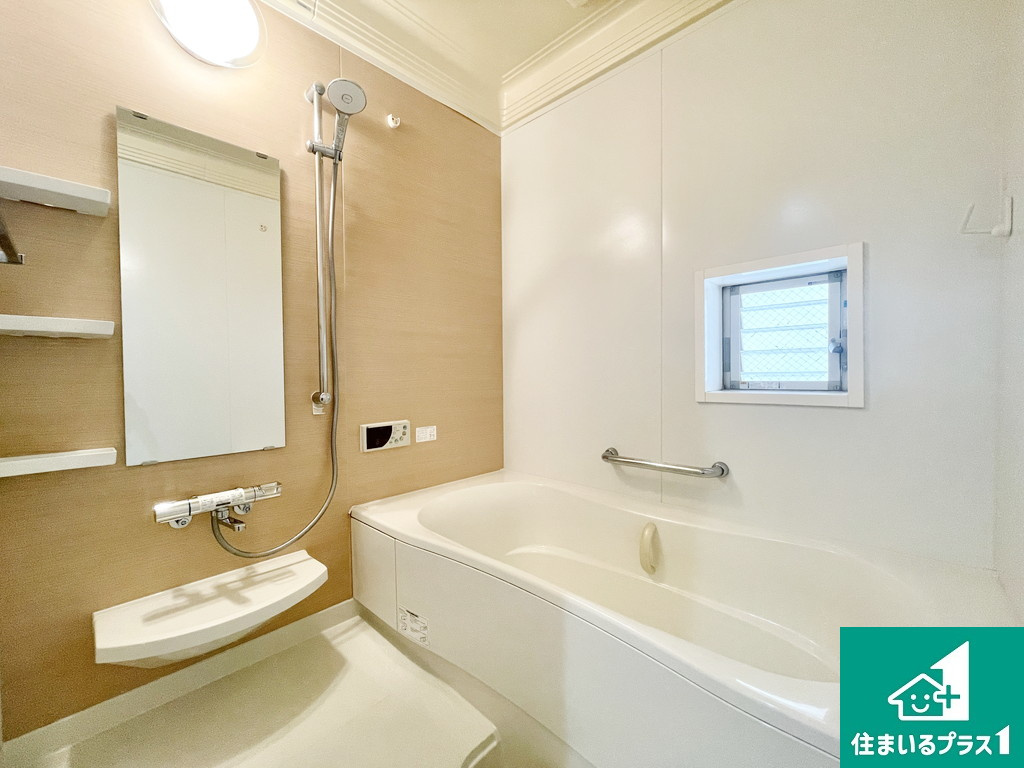 堺市堺区緑ヶ丘北町　中古戸建の浴室