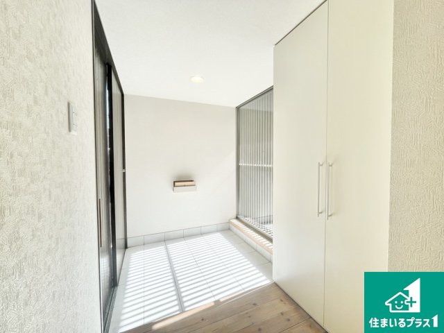 堺市堺区緑ヶ丘北町　中古戸建の玄関