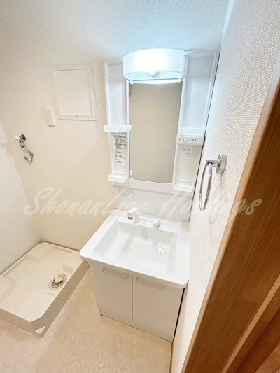 横浜市泉区和泉町のアパートの洗面所|人気の独立洗面台♪