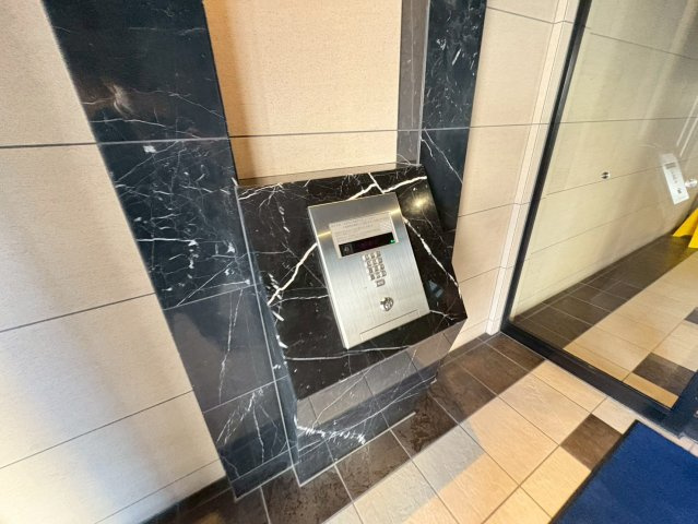 プレサンス鶴舞公園セラヴィ|名古屋市の賃貸ならMy賃貸のエントランス