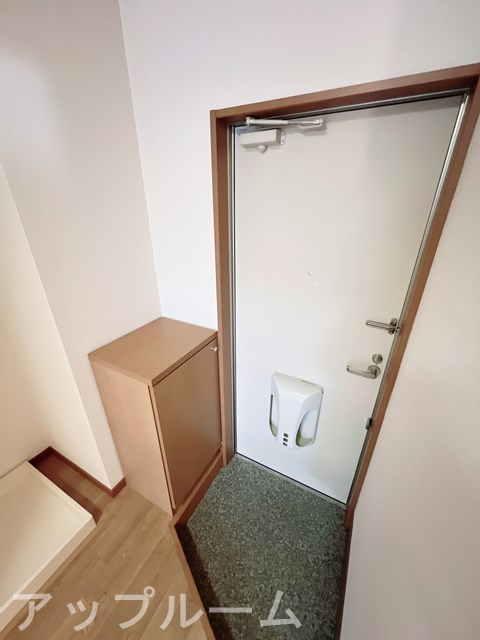 キャッスル牧Bの玄関