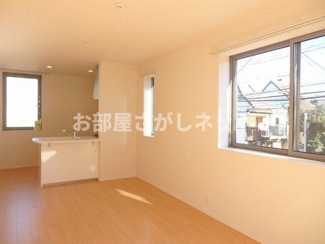 ノーブルヴィラージュ城山【おとり物件なし】#学生・社会人にオススメ！初期費用分割払いOK！の居間・リビング