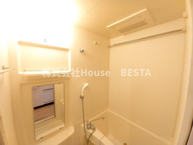 エステムコート三宮駅前ラ・ドゥーの浴室