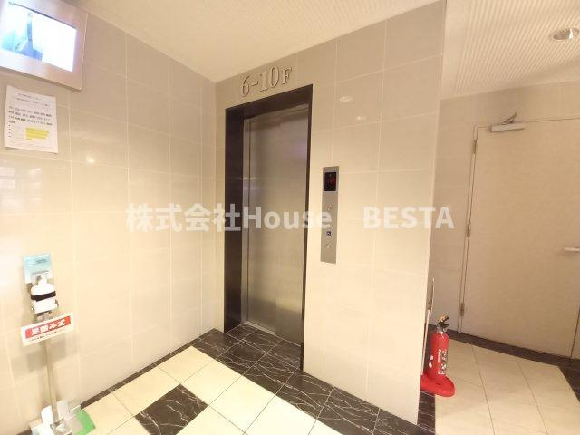 エステムコート三宮駅前ラ・ドゥーのロビー