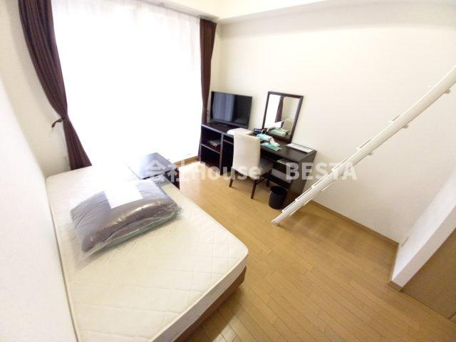 エステムコート三宮駅前ラ・ドゥーの居間・リビング