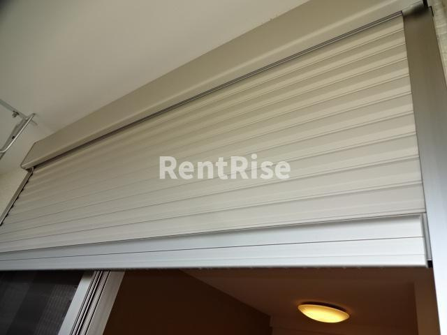 ヴェルジェⅤ|シャッター雨戸(イメージ)