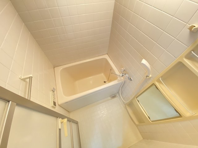 第二ドウェルなかせいの浴室