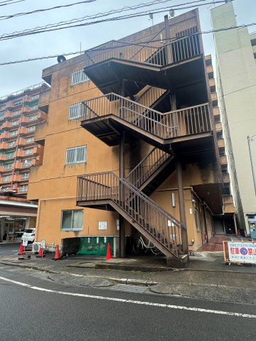 想定年間賃料　57.6万　想定利回り13％　鉄骨鉄筋コンクリート造のその他