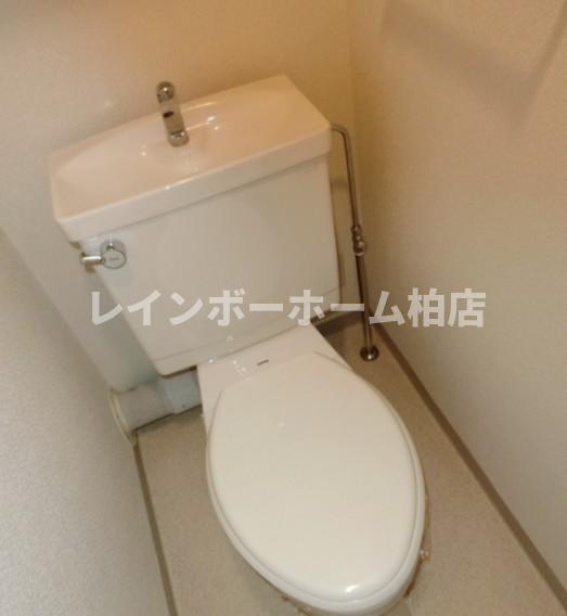 特典：仲介手数料が50％OFFです‼のトイレ|シンプルで使いやすいトイレです