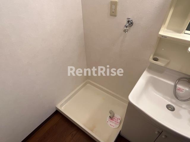 オーシャン元町|洗濯機置き場