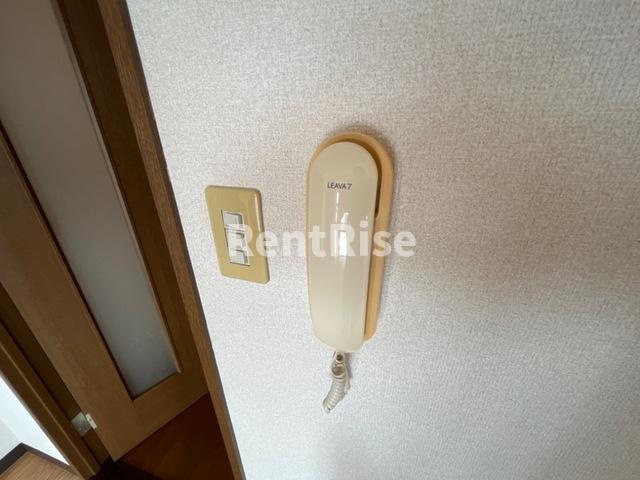 オーシャン元町|インターホン