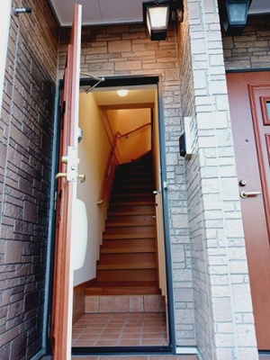 【玄関】 | ソレイユＢ | 落ち着いた玄関です