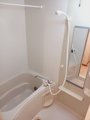 【浴室】 | ソレイユＢ | お風呂で日々の疲れを落としましょう