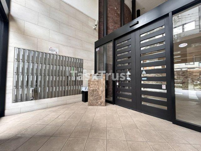 【エントランス】 | サムティ大阪WESTグランジール