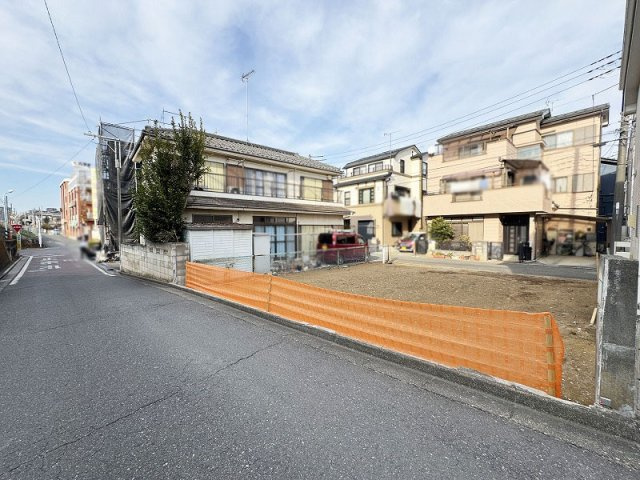 【前面道路含む現地写真】 | ふじみ野市駒西1丁目　新築一戸建住宅　全1棟　(ふじみ野店) | 周辺環境も併せてご案内いたします。
お気軽にお問い合わせください！