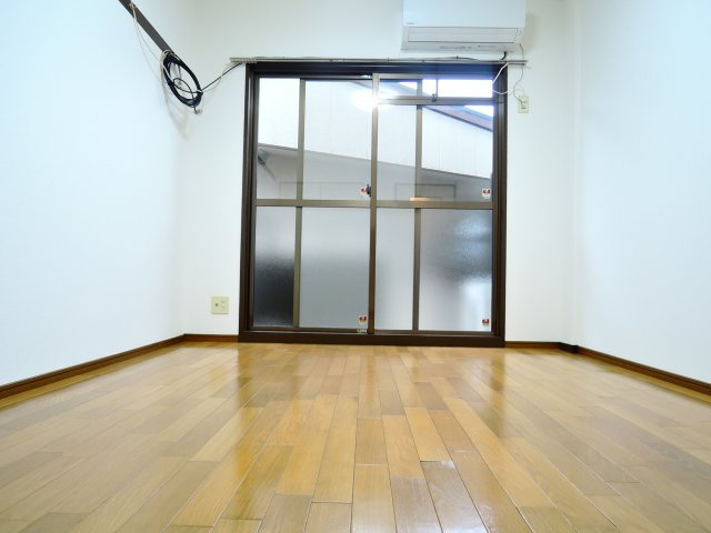 ヴィラサカイの居間・リビング