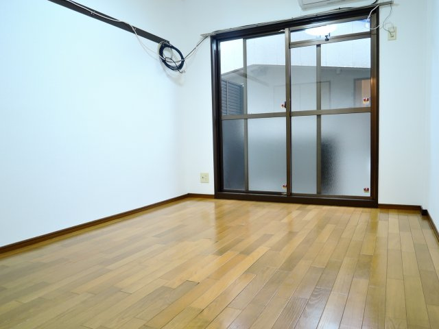 ヴィラサカイの居間・リビング