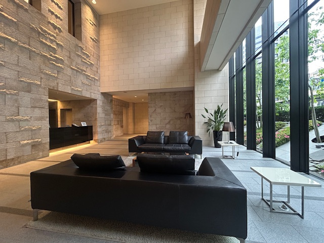 大阪市中央区東心斎橋１丁目の賃貸マンションのロビー