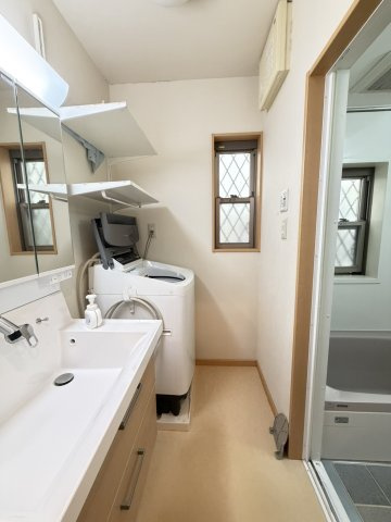 長峰台1丁目戸建の脱衣所