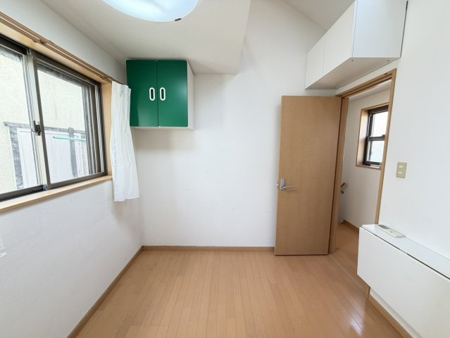 長峰台1丁目戸建の洋室