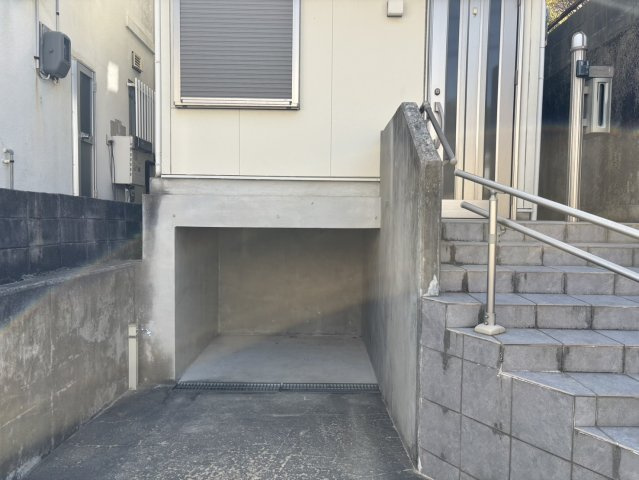 長峰台1丁目戸建の駐車場