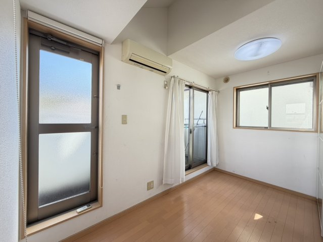 長峰台1丁目戸建の洋室