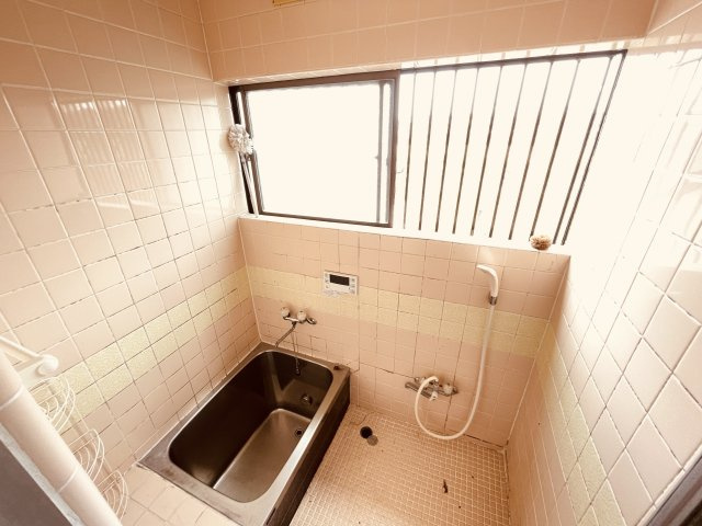 柏市大室　中古戸建の浴室